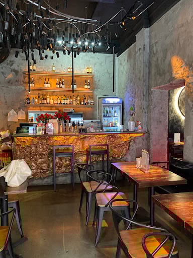 TAAN IZA-BAR