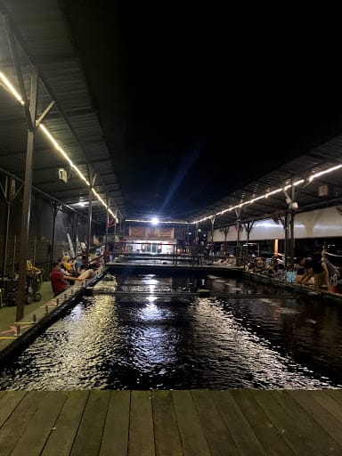 Ah Hua Fishing