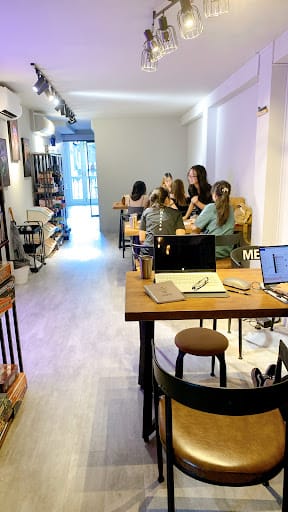 ME Cafe & Games