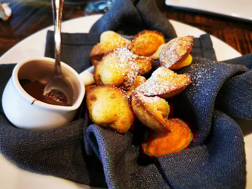 Bar-Roque Grill
