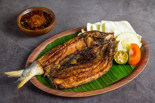 Ayam Penyet President - Djitsun Bedok