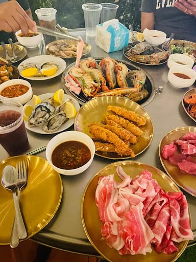 The Three Peacocks @ Labrador Park