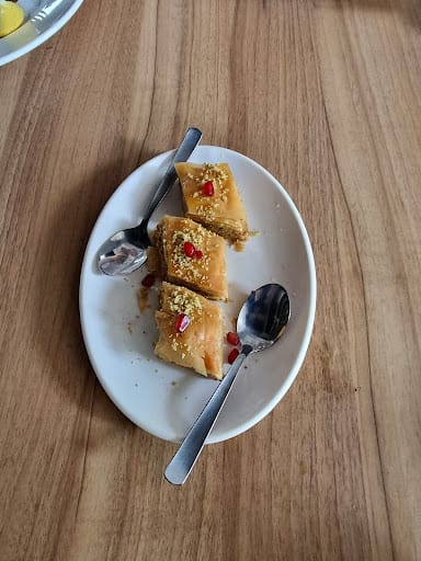 Le Rida (Mediterranean. French. North Indian)