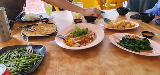 Evertop Hainanese Boneless Chicken Rice Pte Ltd