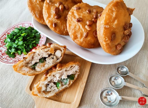 Sixth Floor Oyster Cake