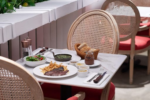 Les Bouchons Rochester