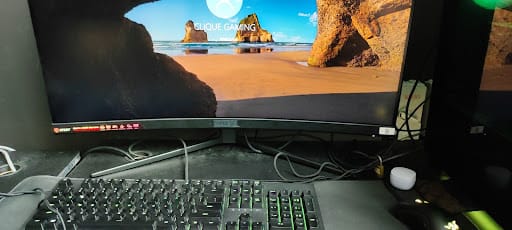 Clique Gaming Safra Jurong Cyber Cafe (LAN Shop)