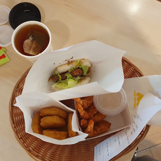 MOS Burger (Tampines)