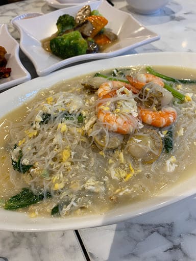 White Restaurant (Tampines Mall)