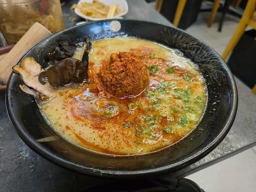 Ramen Keisuke Tonkotsu King Four Seasons