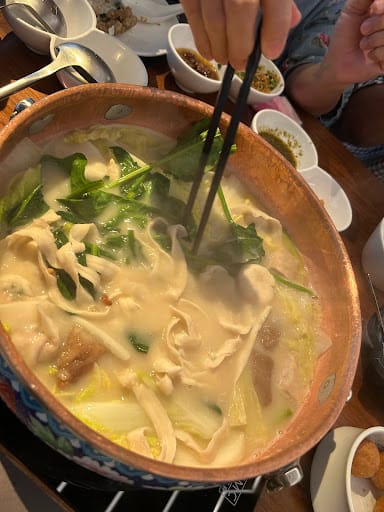 Black Knight Hotpot 黑武士火鍋