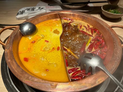 Uncle Fong Hot Pot Restaurant (Great World) 方叔叔重庆老火锅