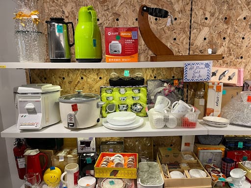 SSVP SHOP Thrift Shop