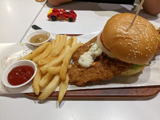 Monster Planet - Causeway Point