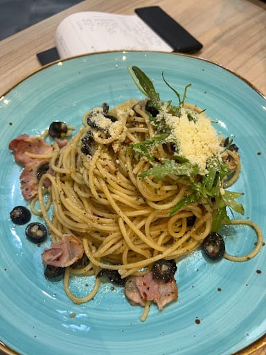 Hot Tomato Bistro (Bedok Mall)