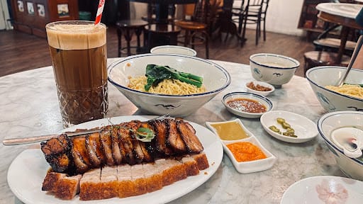 Laifaba Wanton Noodles & Roasted Meats