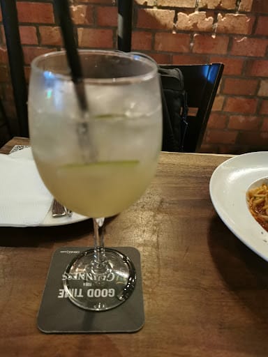 Al Capone's Sports Bar + Dining Kallang Wave Mall