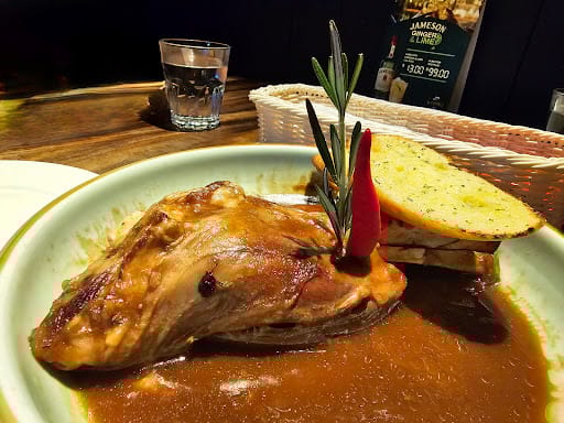 Al Capone's Sports Bar + Dining Kallang Wave Mall