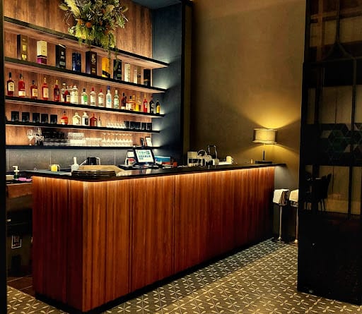 Tomahawk Contemporary Steakhouse