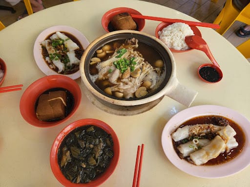 Kam Par Claypot Bak Kut Teh and Chicken Rice 金宝
