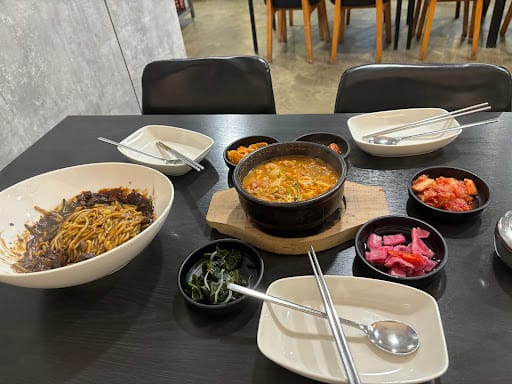 Chi-Bing (Star Vista)