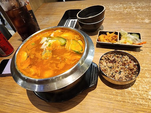Seoul Garden HotPot IMM