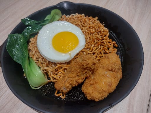 Streats (Tampines 1)