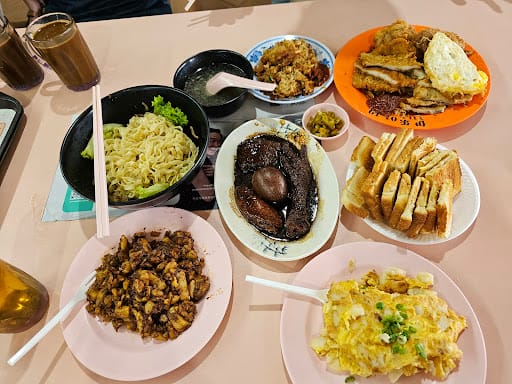 Tampines Round Market & Food Centre