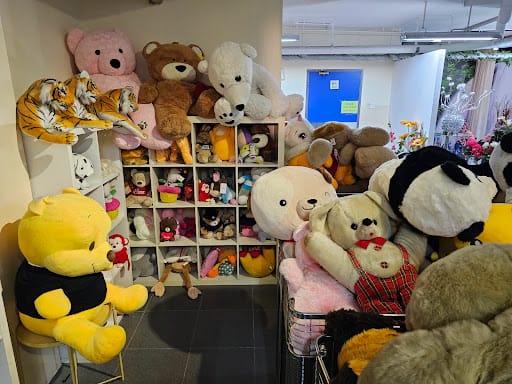 The Salvation Army Praisehaven Mega Family Thrift Store