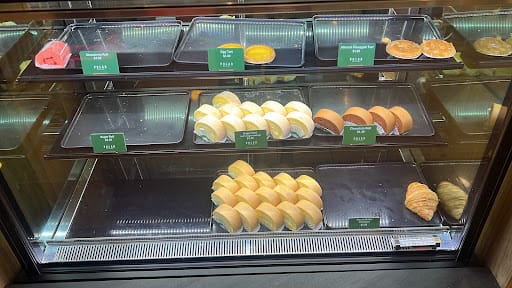 Polar Puffs & Cakes | Tan Tock Seng Hospital