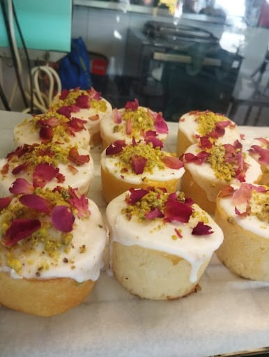 The Headless Baker 無 頭 師