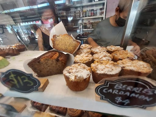 The Headless Baker 無 頭 師