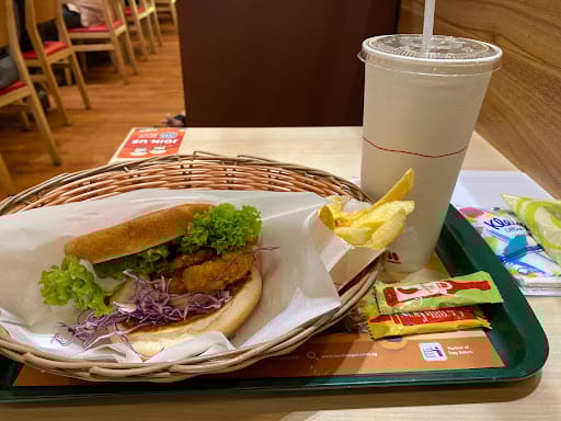 MOS Burger (AMK Hub)