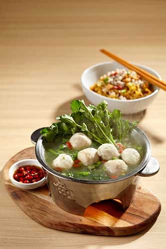 Lam's Noodle & Salt Baked Chicken @ Causeway Point