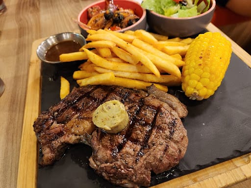 Hot Tomato (Causeway Point)