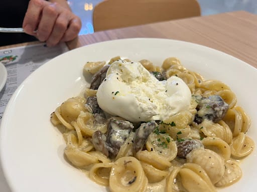 Burrata Joy & Gustavo Lapasta