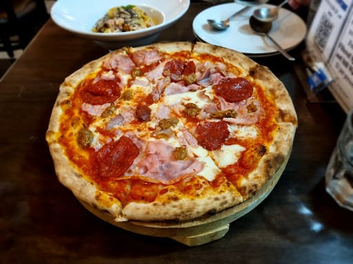 La Pizzaiola @ Dunearn