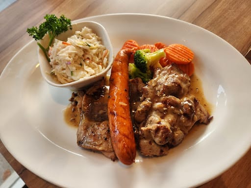 Buddy Hoagies Steak & Grill Restaurant (Rendezvous Hotel Singapore )