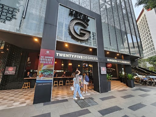 25 Degrees Burger  Wine & Liquor Bar