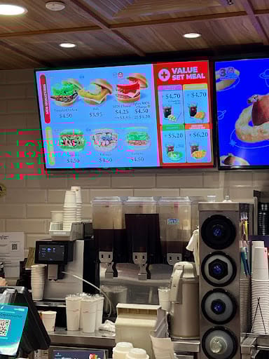 MOS Burger - Junction 8