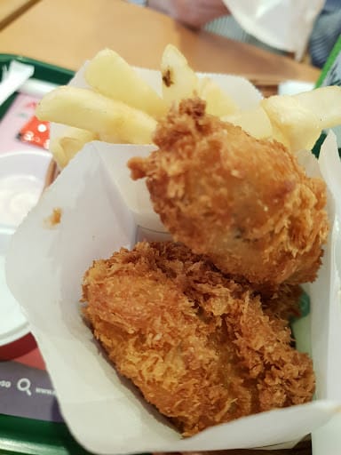 MOS Burger - Junction 8