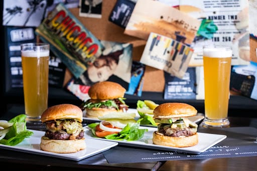 25 Degrees Burger  Wine & Liquor Bar