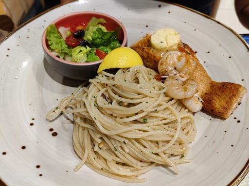 Hot Tomato Bistro (Bedok Mall)