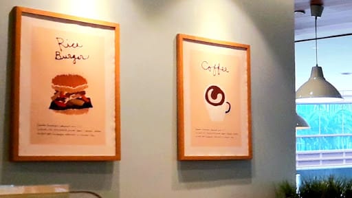 MOS Burger (Causeway Point)