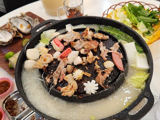 Yak Kin Mookata - Bukit Merah