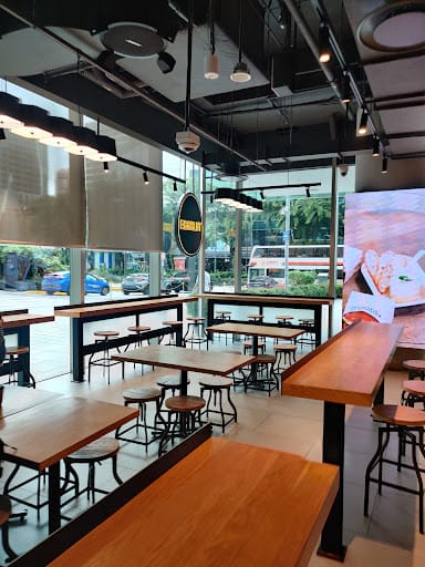 Eggslut Scotts Square