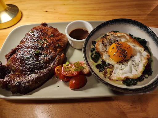 Dan's Steaks - Bar & Grill (Star Vista)