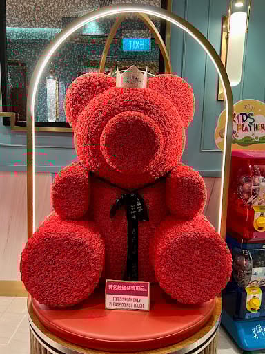 Beauty in The Pot at The Star Vista