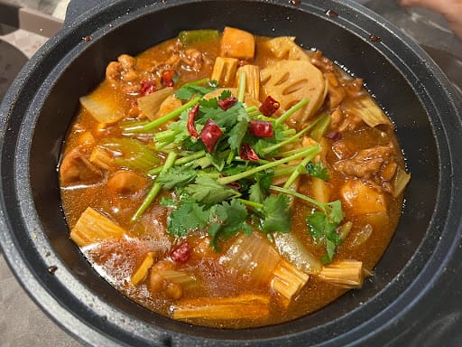 CHICKEN POT PLQ 鸡公煲PLQ