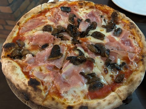 La Pizzaiola @ Dunearn